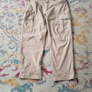 Duluth Trading Company mens cargo pants 34